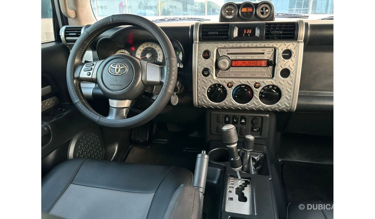 Toyota FJ Cruiser خليجي