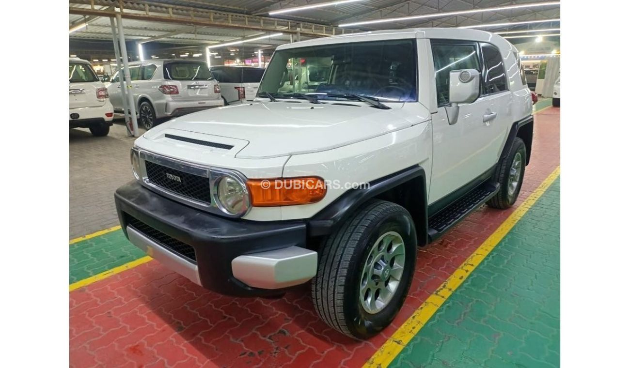 Used Toyota Fj Cruiser Gxr For Sale In Dubai