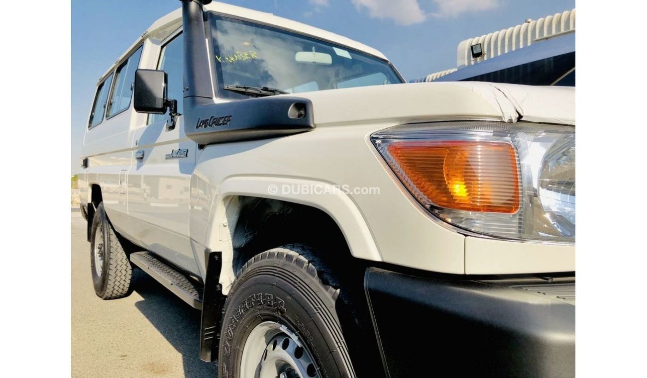 Toyota Land Cruiser Hard Top Toyota Land Cruiser 78 Htop 4.2 DSl 3 door