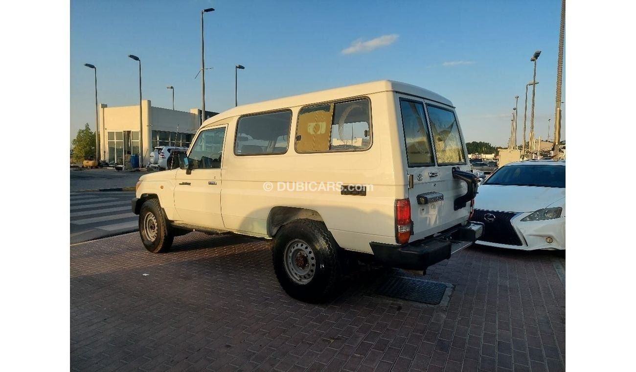 Toyota Land Cruiser Hard Top 78 HARDTOP 4.2L DIESEL MANUAL TRANSMISSION