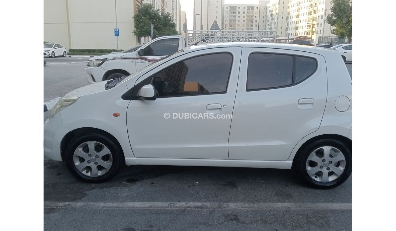 suzuki celerio interior blanco