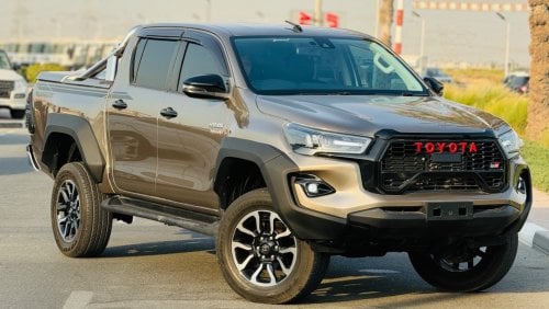 تويوتا هيلوكس Toyota Hilux SR5 top of the range