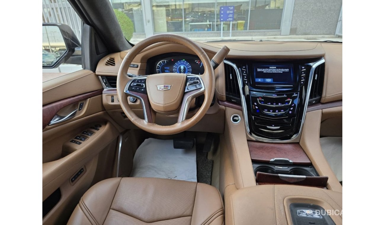 Cadillac Escalade ESCALADE ESV PLATINUM 2017 // VIP SEATS // PERFECT CONDITION