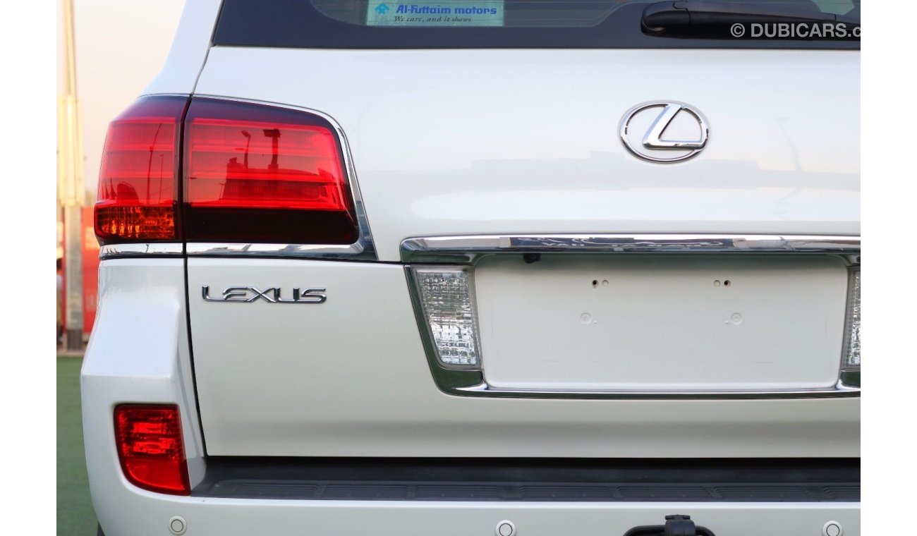 Lexus LX570