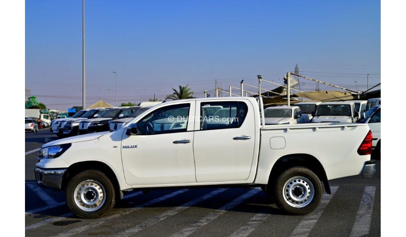 تويوتا هيلوكس Double Cab Pickup DLX 2.4L Diesel 4WD Manual Transmission