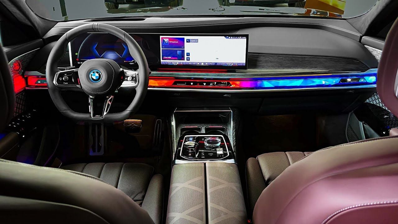 بي أم دبليو 740i interior - Cockpit