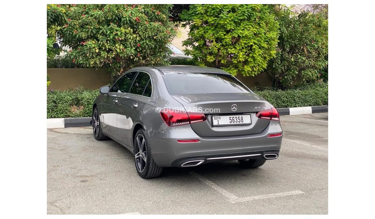 Mercedes-Benz A 220