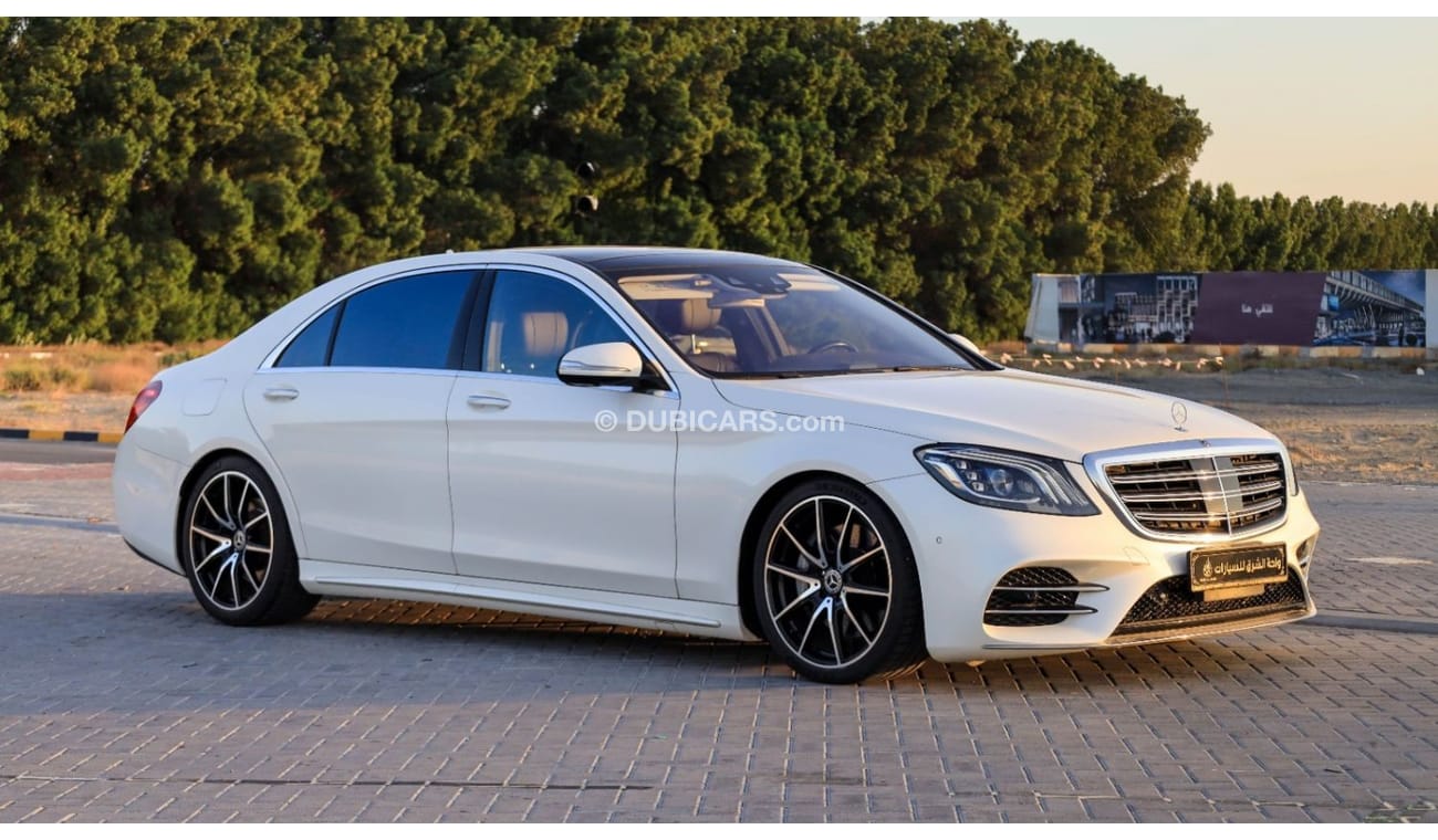 Mercedes-Benz S 560 Std 4.0L (463 HP)