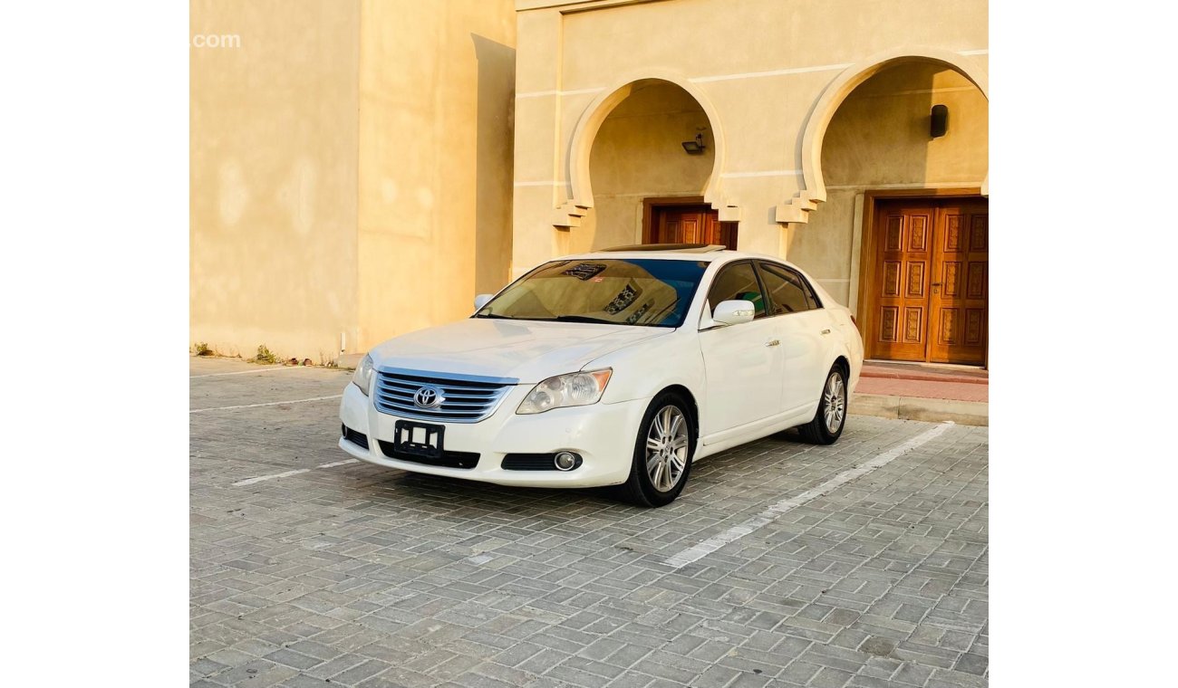 Toyota Avalon Good condition car GCC