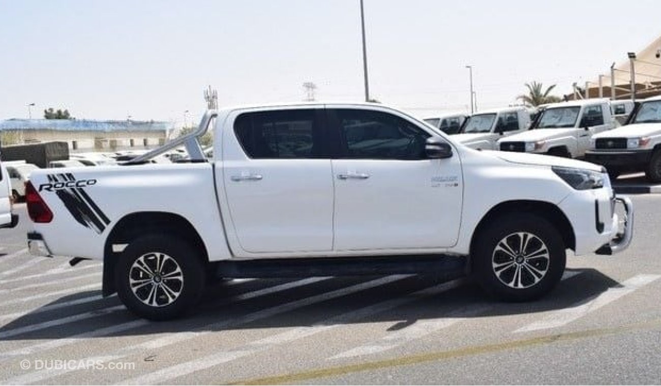 تويوتا هيلوكس TOYOTA HILUX DOUBLE CABIN SR5 TURBO D4D