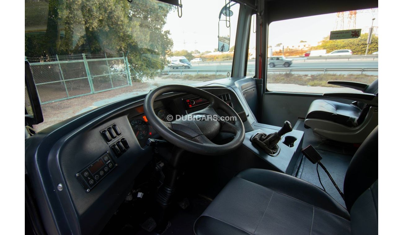 Mitsubishi 3000 GT 2020 | MITSUBISHI FUSO | 37- SEATER BUS | GCC SPECS | M40506