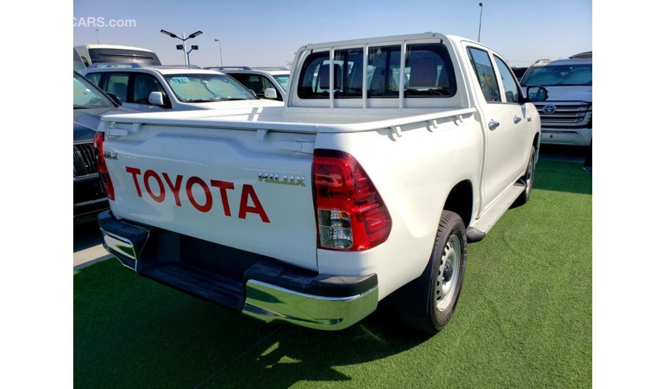 تويوتا هيلوكس TA HILUX 2.7L   AUTOMATIC    WITH POWER WINDOW  2024