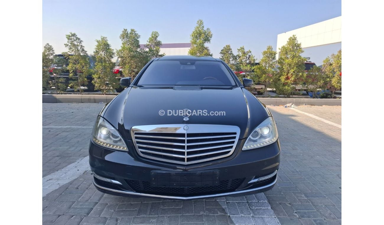 Mercedes-Benz S 550 Mercedes-Benz  S550 2012 full option