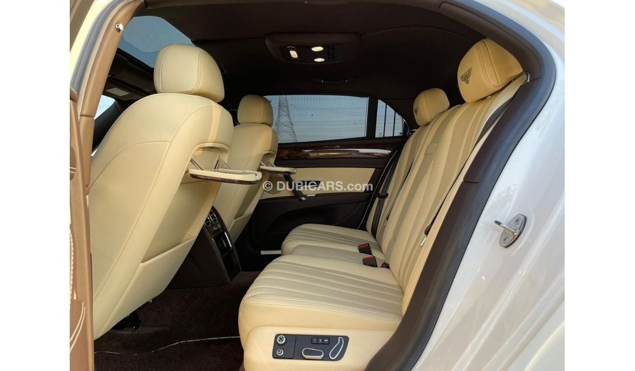 بنتلي كونتيننتال فلاينج سبر FLYING SPUR W12 FULL OPTION