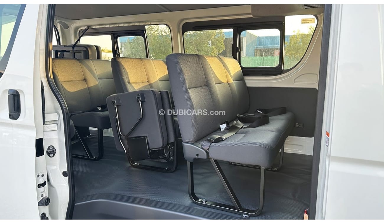 تويوتا هاياس TOYOTA HIACE 3.0L BUS 15-SEATS A/C MT