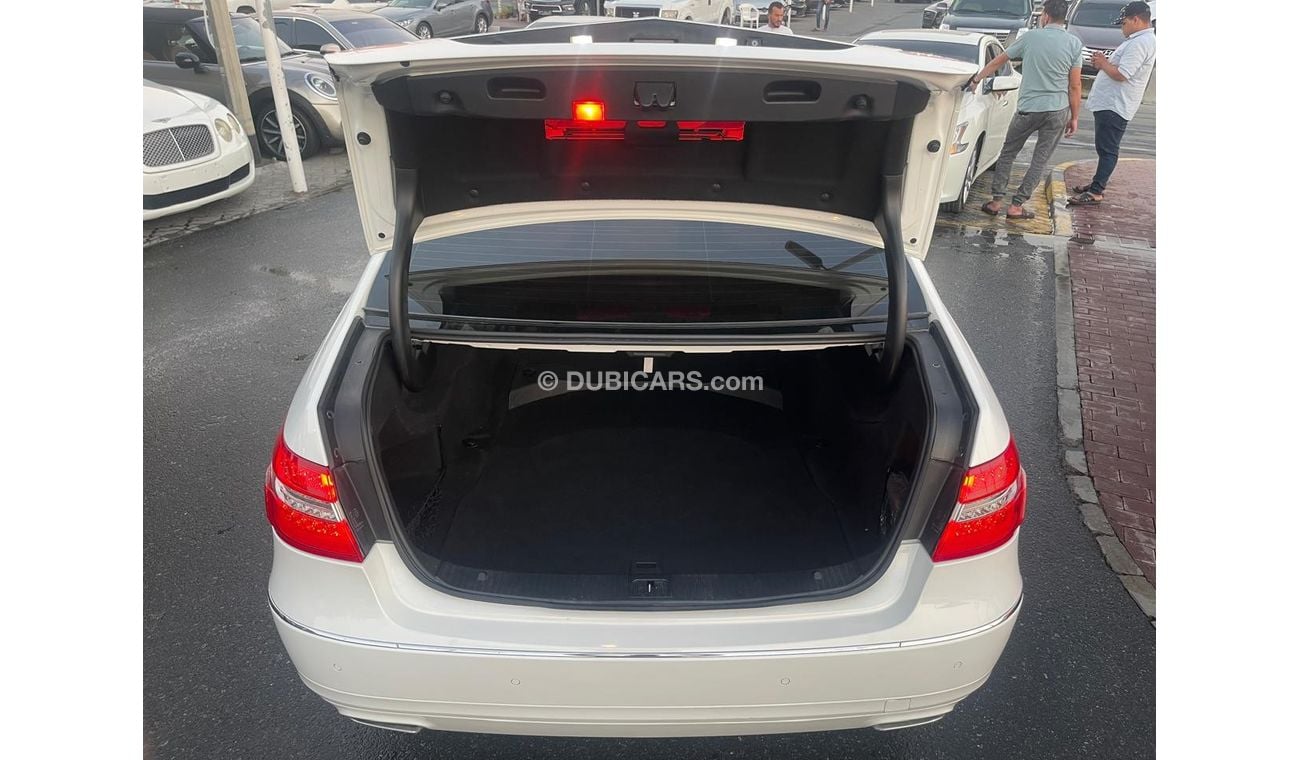 مرسيدس بنز E300 Avantgarde Mercedes E300 AMG_Gulf_2013_excellent condition_Full option