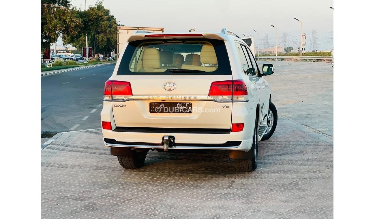 تويوتا لاند كروزر Toyota Hilux pickup 2021 GR Full Option Diesel 2.8