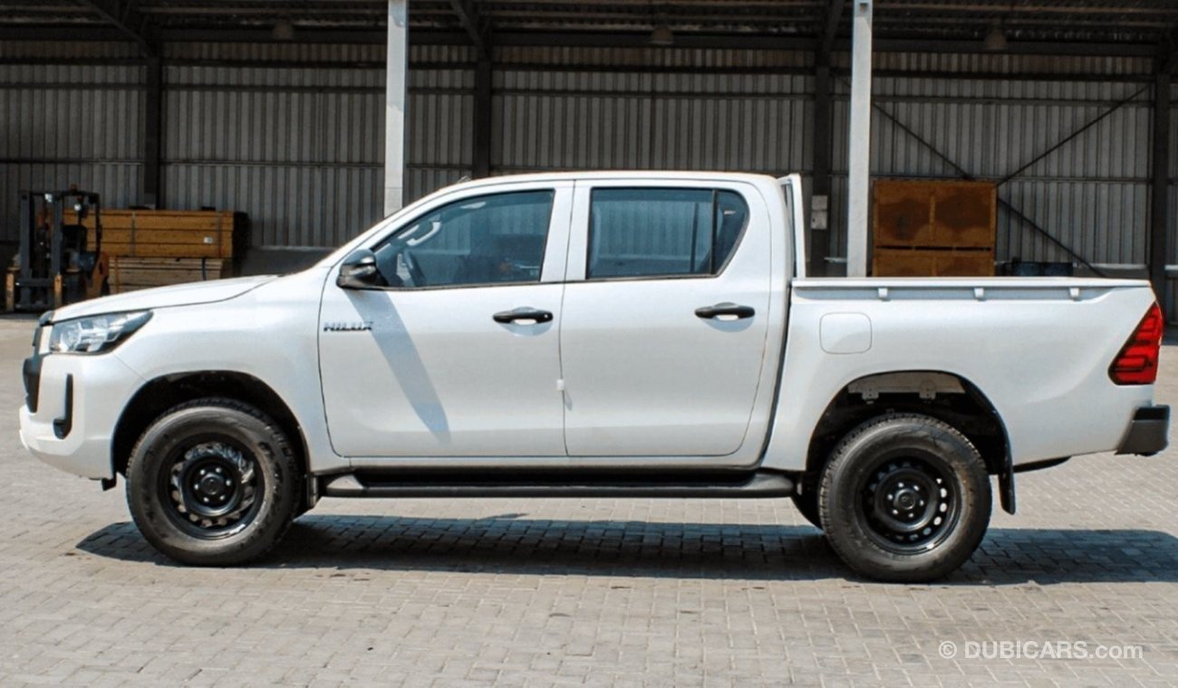 تويوتا هيلوكس HILUX 2.4L MED P.WINDO DIESEL 2024