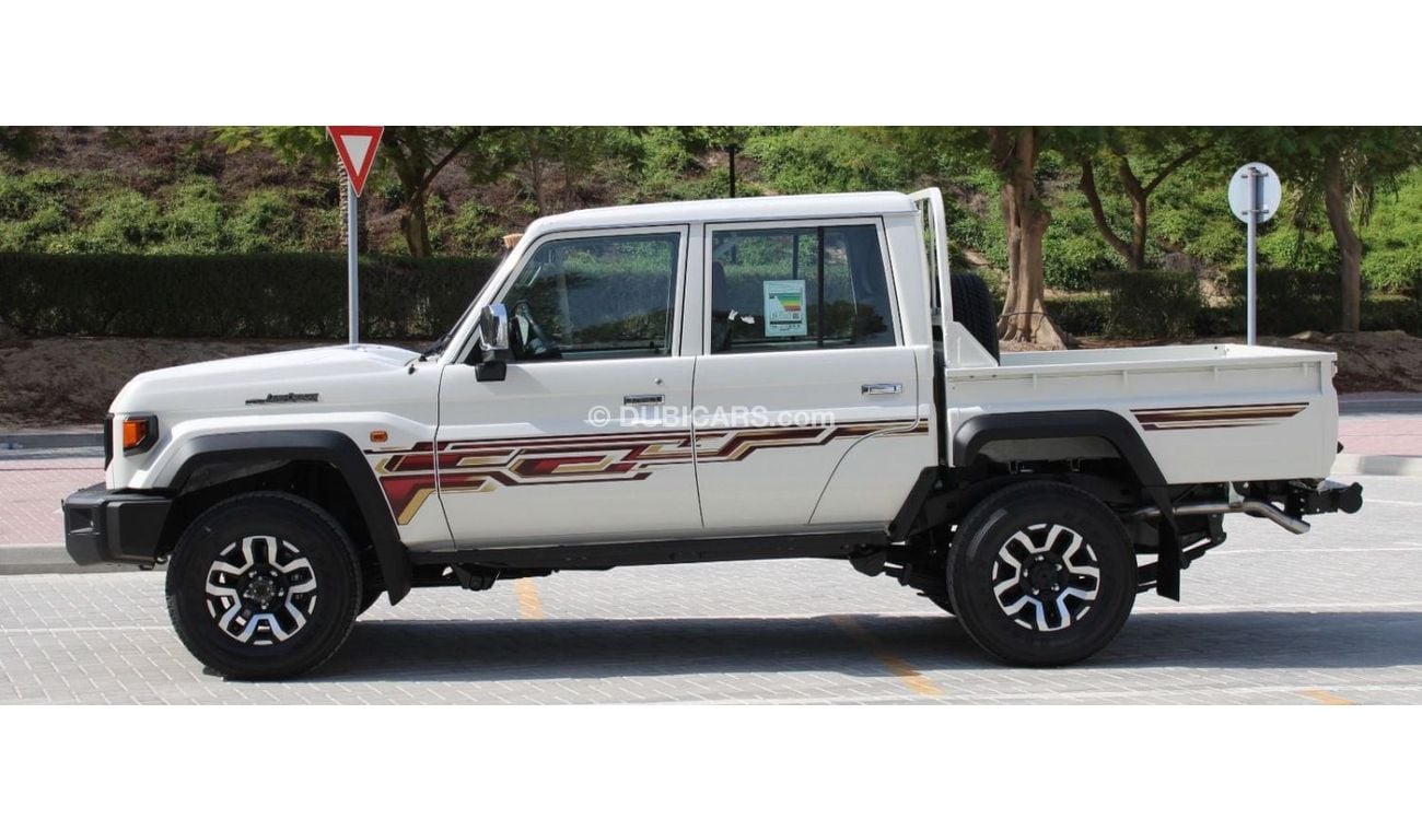 تويوتا لاند كروزر بيك آب TOYOTA LC79 D/CAB 2.8L DIESEL A/T 2024 MODEL GCC