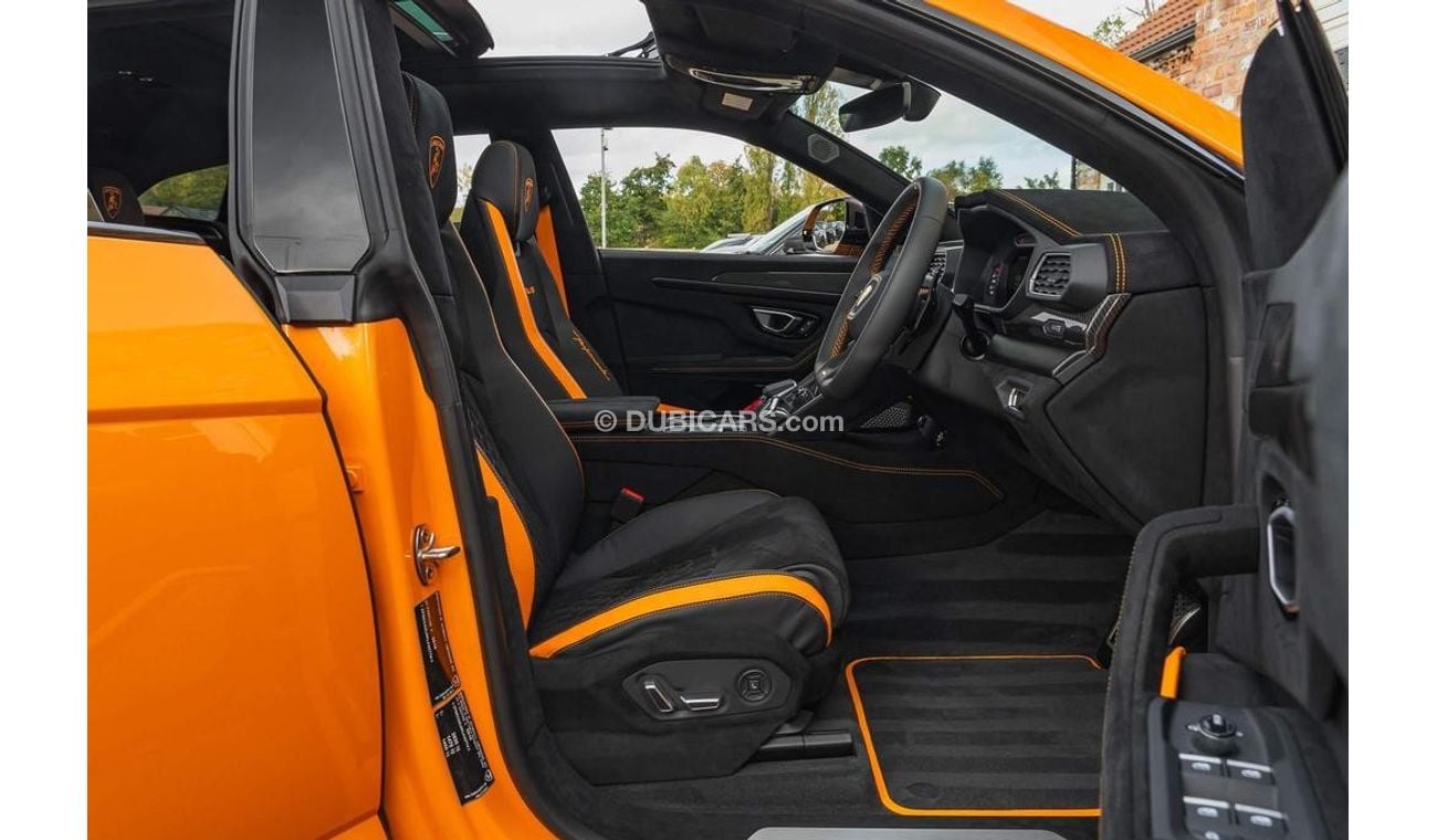 Lamborghini Urus 4.0 V8 BiTurbo Performante RIGHT HAND DRIVE