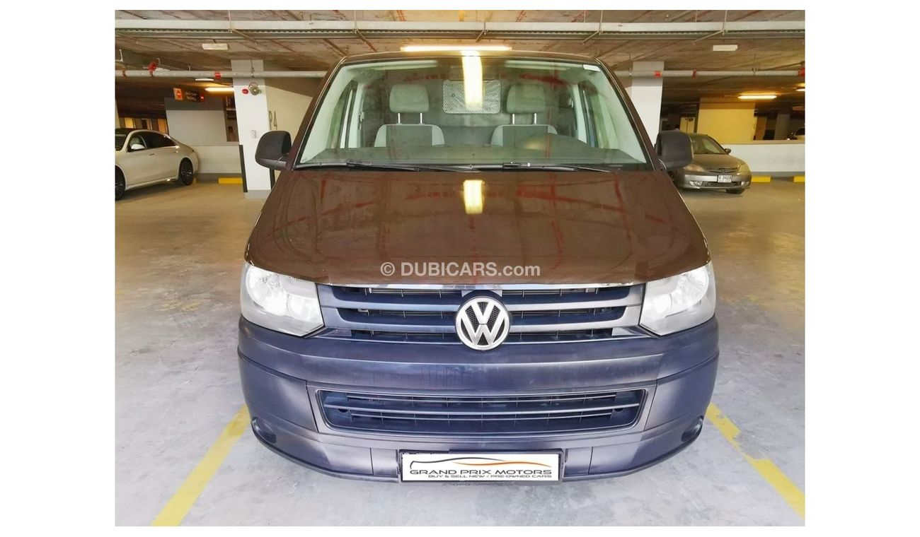 Volkswagen T6 Transporter Volkswagen Transporter LONG Wheel Base AUTOMATIC 2015 Model GCC Specs With Full Service History In P