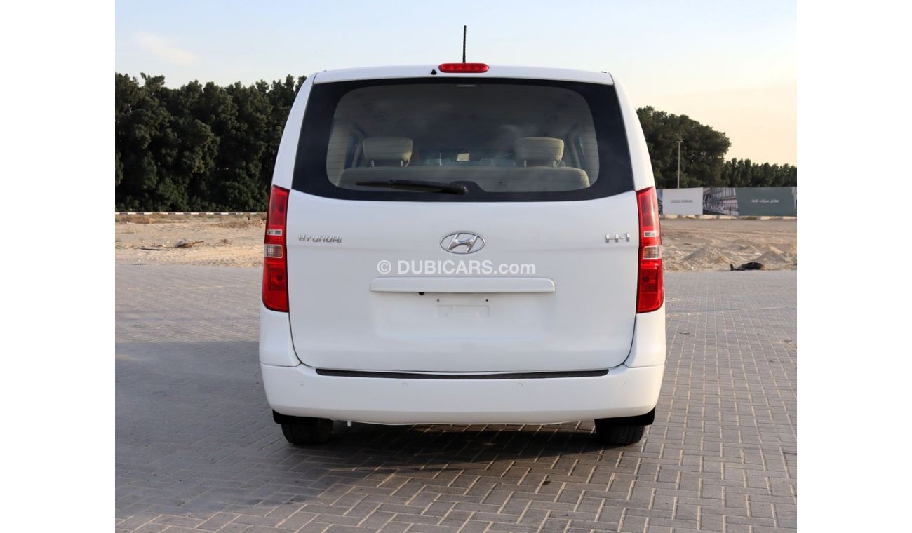 Hyundai H-1 ACCIDENTS FREE - GCC - V4 - PERFECT CONDITION INSIDE OUT