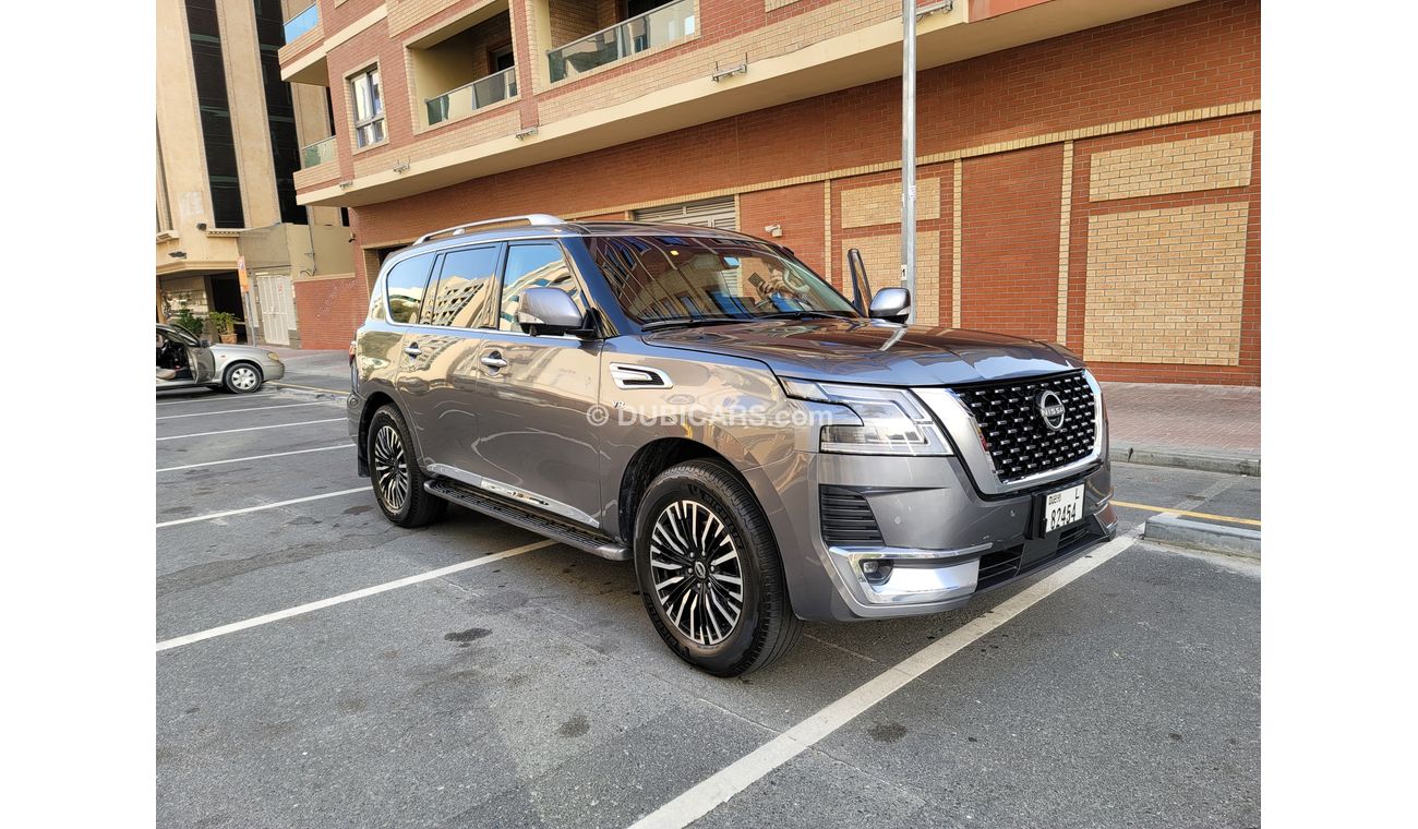 Nissan Patrol LE Ttitanium 5.6 V8 GCC