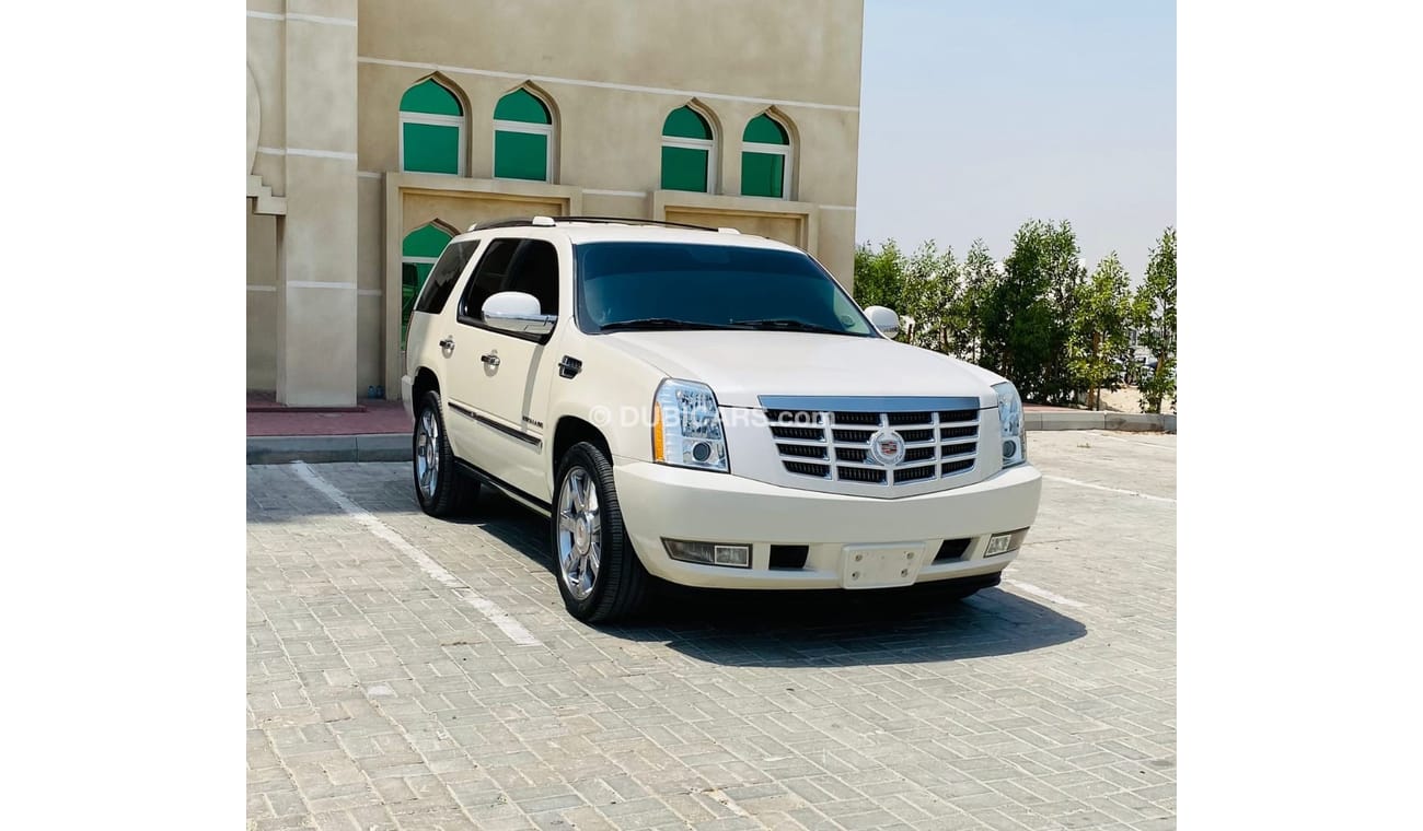 Cadillac Escalade Premium Good condition car GCC