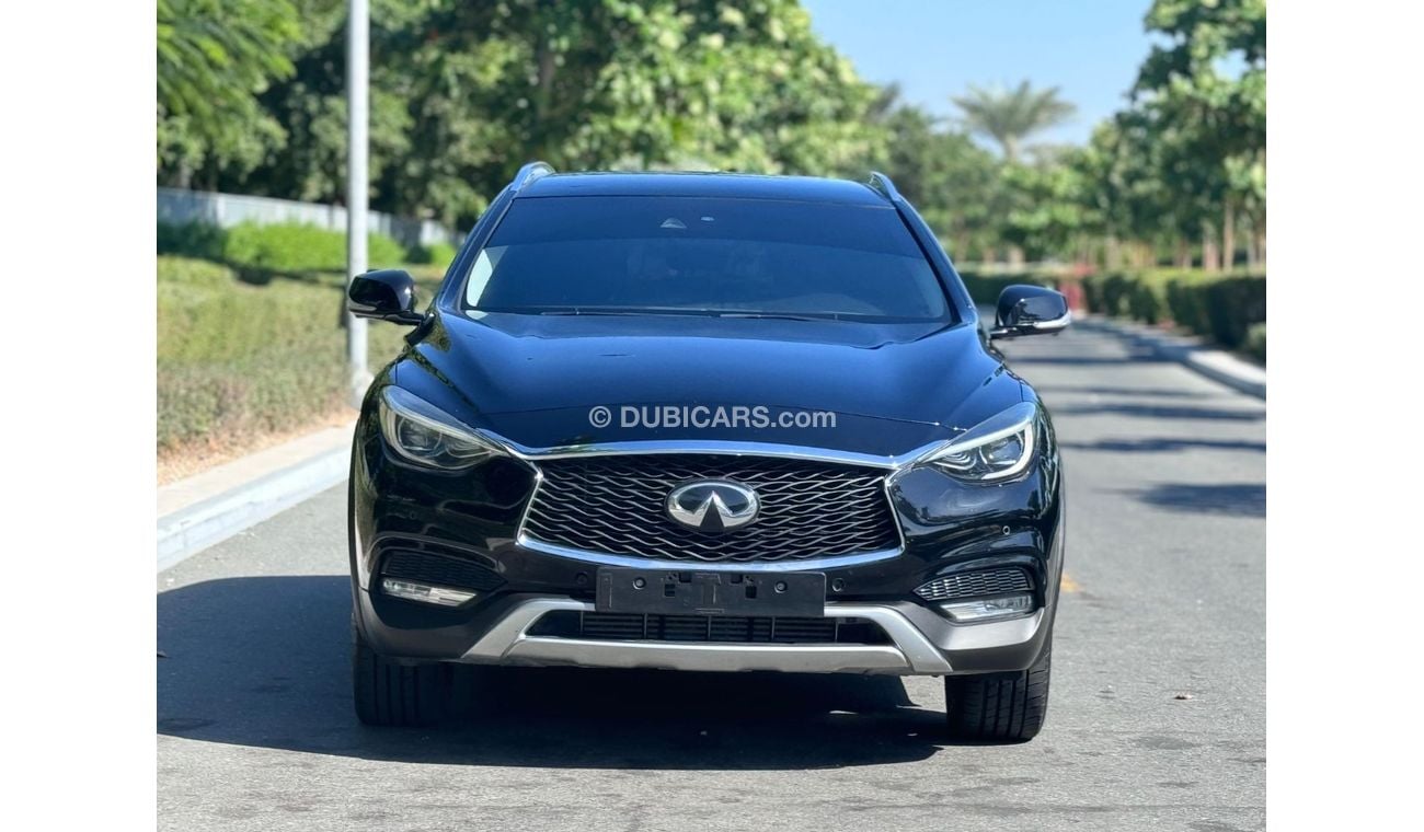 إنفينيتي Q 30