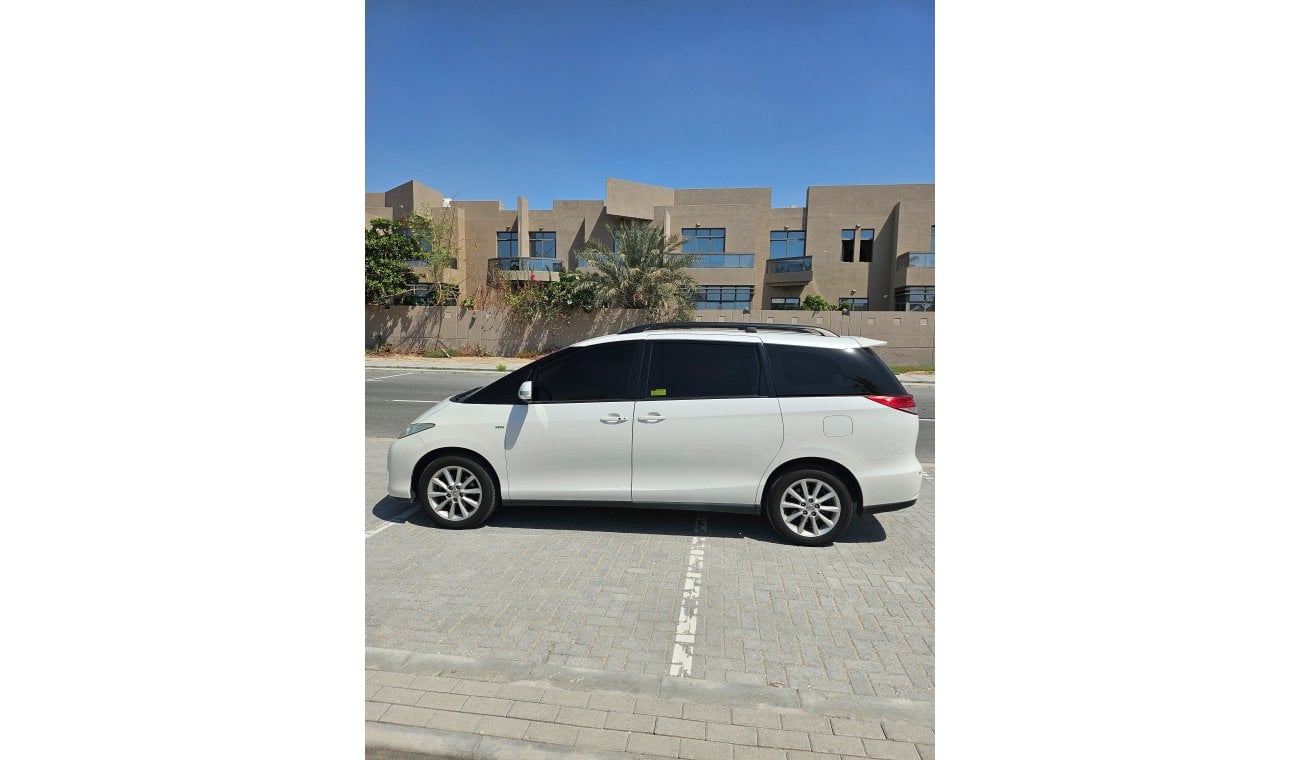 Toyota Previa SE 2.4L