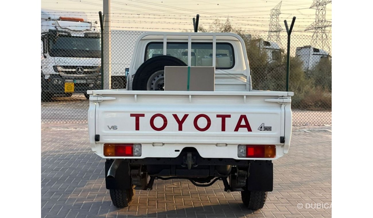 Toyota Land Cruiser Pick Up LC79 SC PICKUP MT