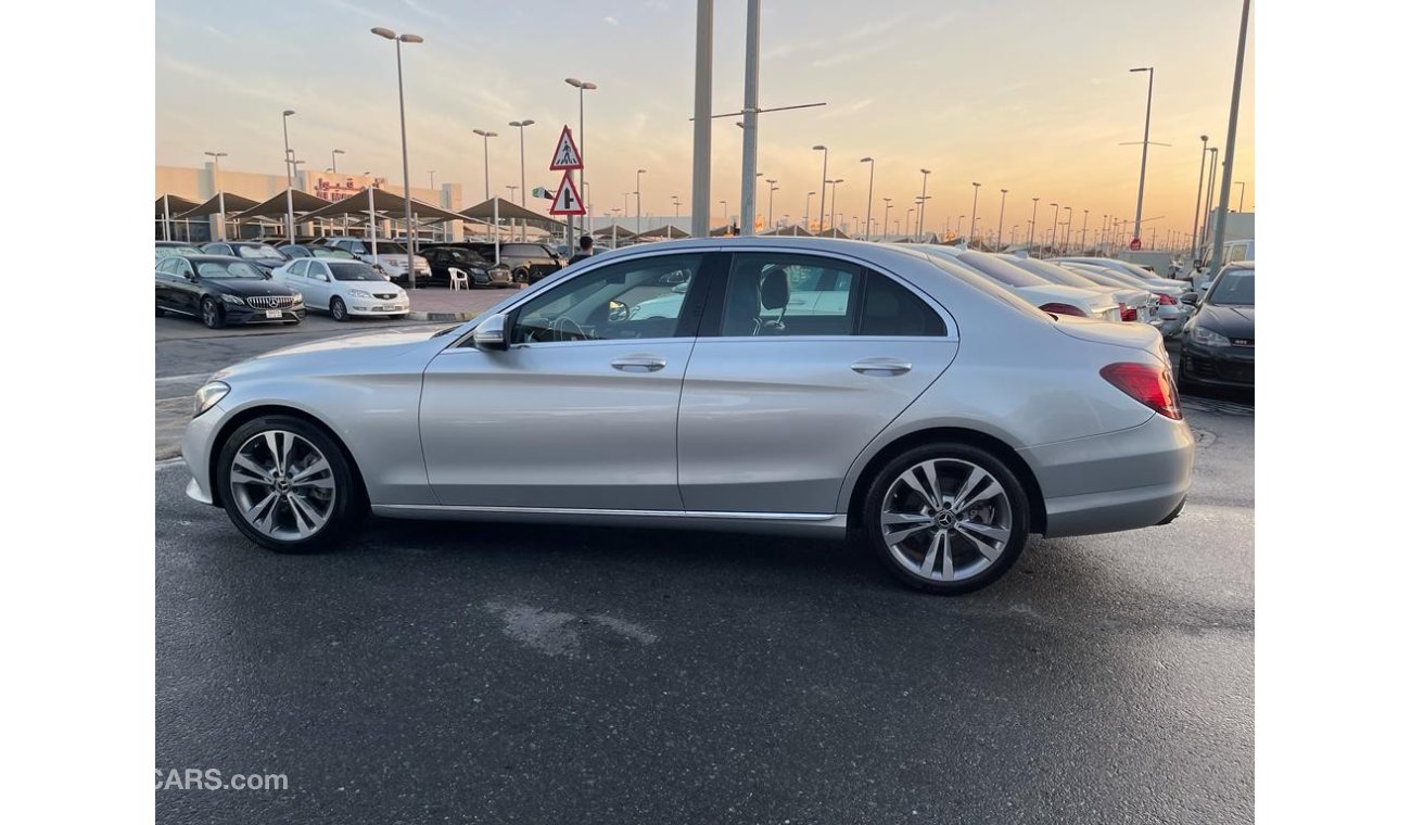 Mercedes-Benz C 300 Premium Mercedes C300 _USA_2020_Excellent Condition _Full option