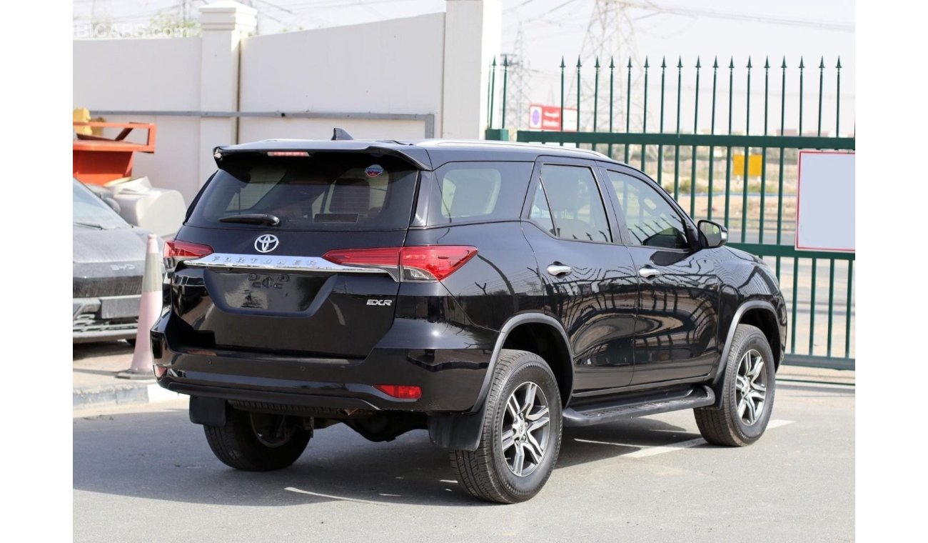 تويوتا فورتونر Toyota Fortuner EXR 2017 Petrol V4 Left hand Drive