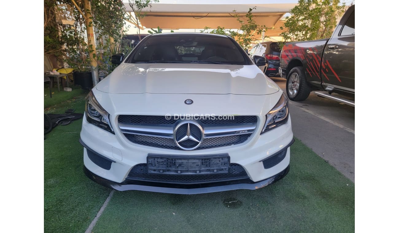 Mercedes-Benz CLA 45 AMG Std 2.0L