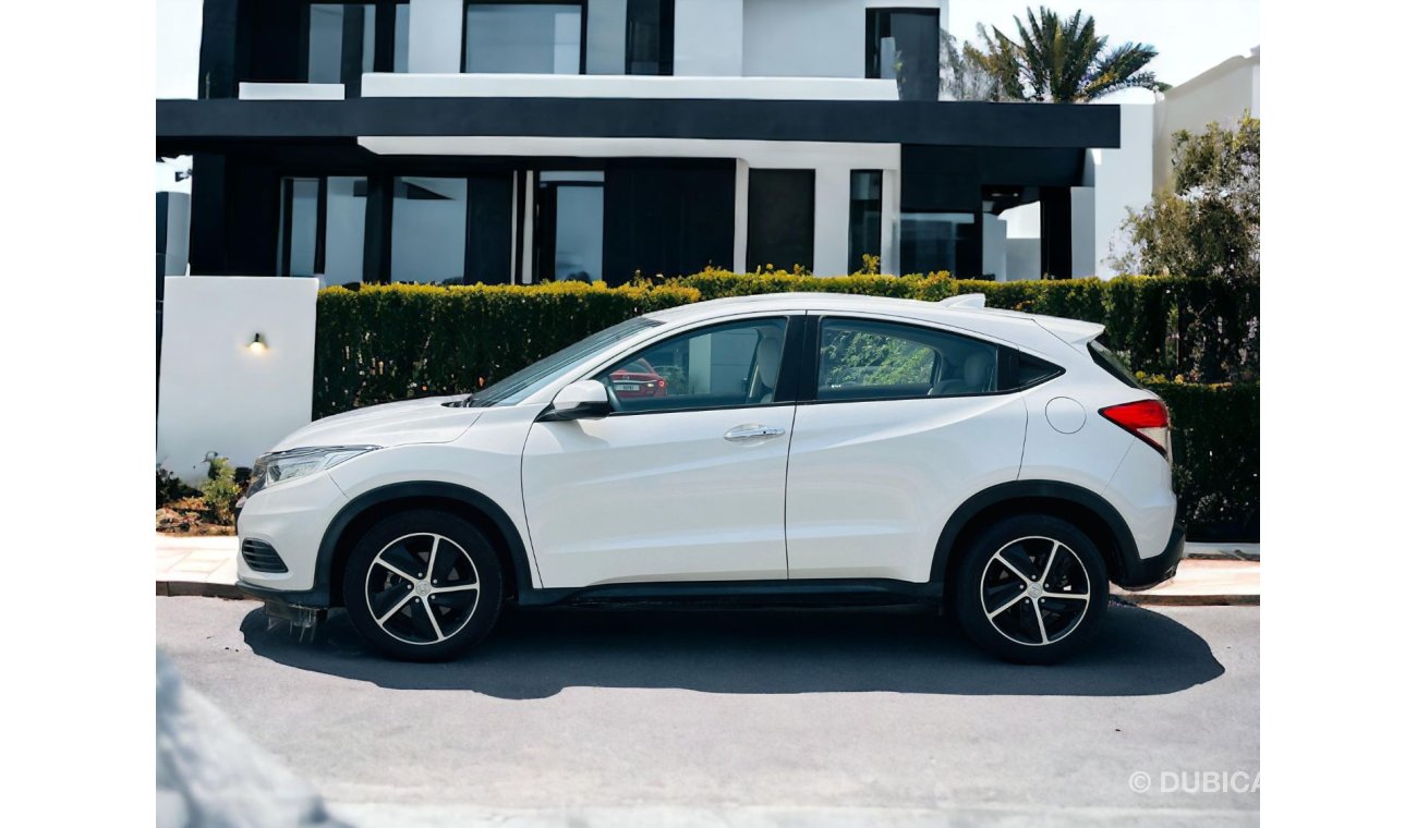 هوندا HRV AED 890 PM | HONDA HR-V LX 1.8 I4 | GCC | LOW MILEAGE | 0% DOWNPAYMENT