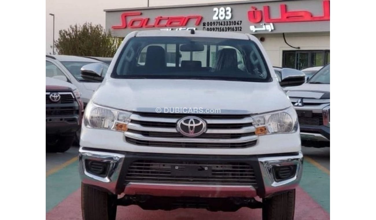 تويوتا هيلوكس double cabin 2.4 Diesel ,,,4X4,,, white color Black interior 2024 Basic option