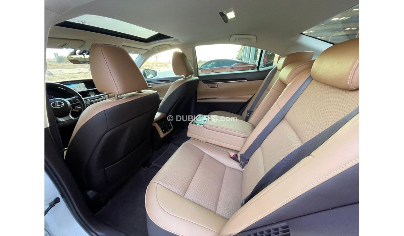 Lexus ES300h PLATINUM / HYBRID / JAPAN / IN PERFECT CONDITION