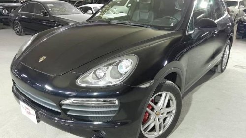 Porsche Cayenne S PORSCHE CAYENNE S 4.8L 2012, WITH LOW MILEAGE, SUNROOF AND MORE..