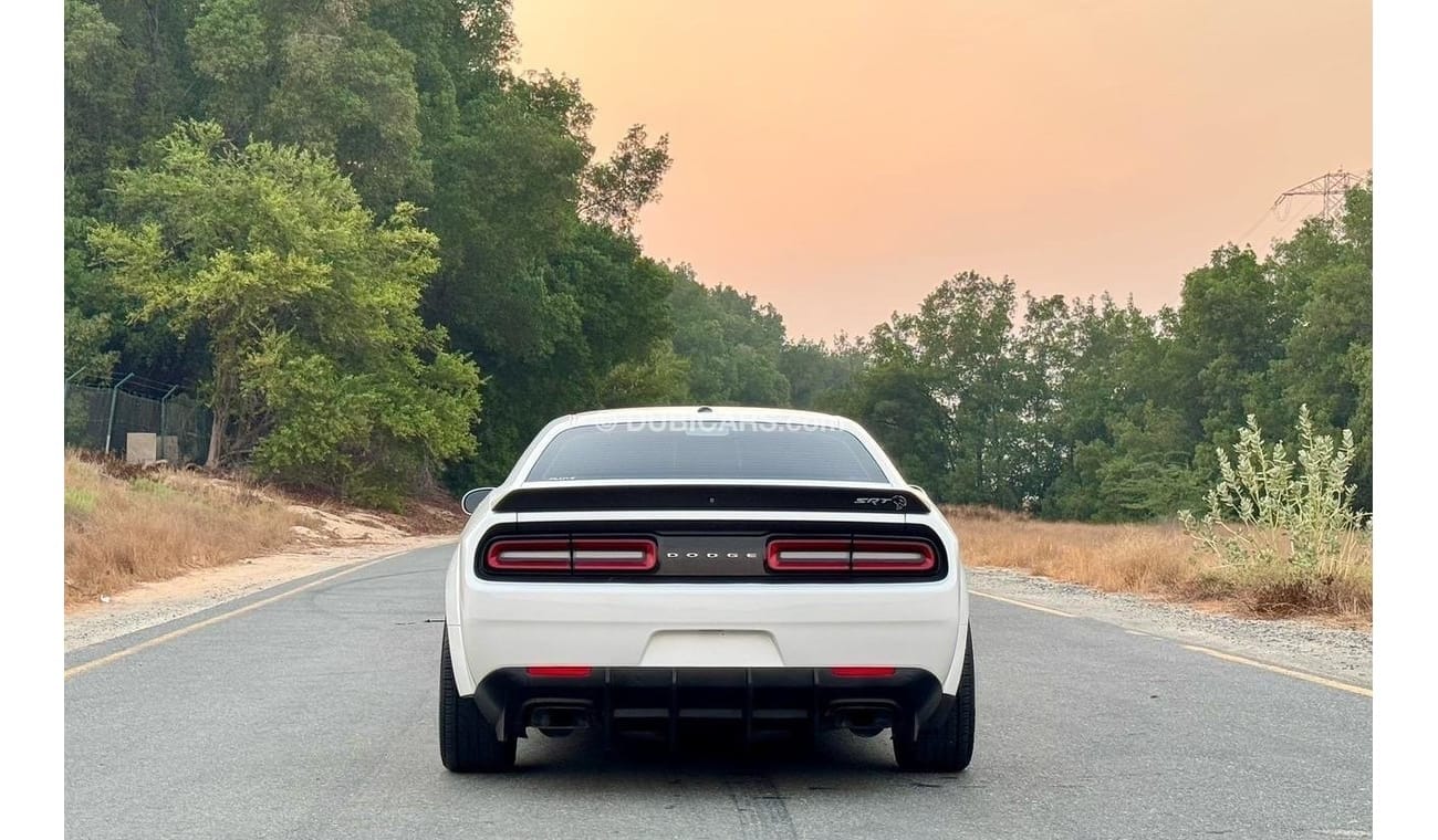 Dodge Challenger SRT Hellcat 6.2L (707 HP) ONLY 3500/- AED MONTHLY INSTALLMENT WITH ZERO DOWN PAYMENT