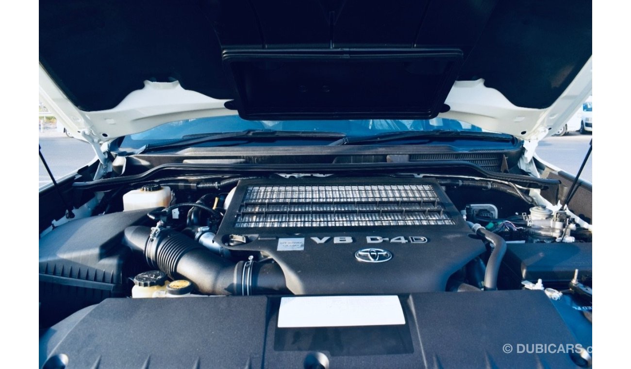 تويوتا لاند كروزر Toyota landcuriser 2016 V8 Full Option Diesel