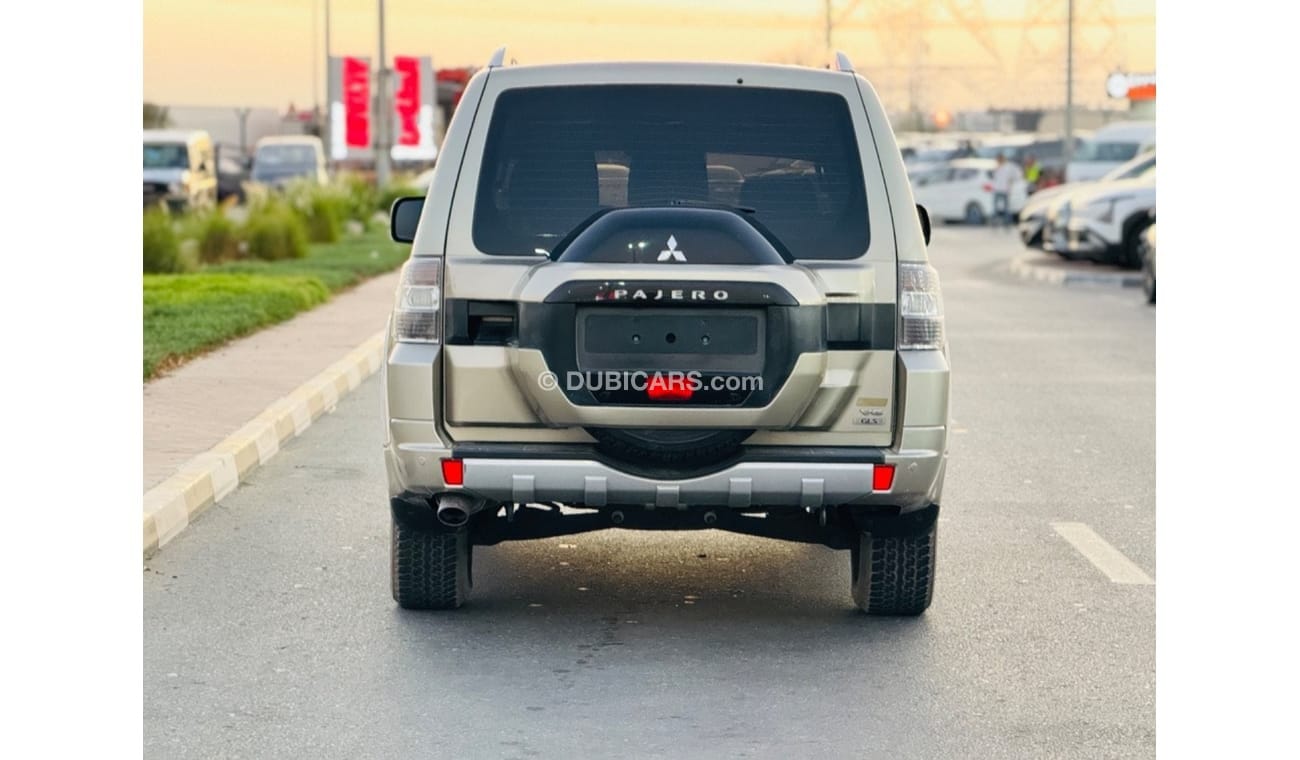 ميتسوبيشي باجيرو Mitsubishi pajero 2015 model v6 LHD