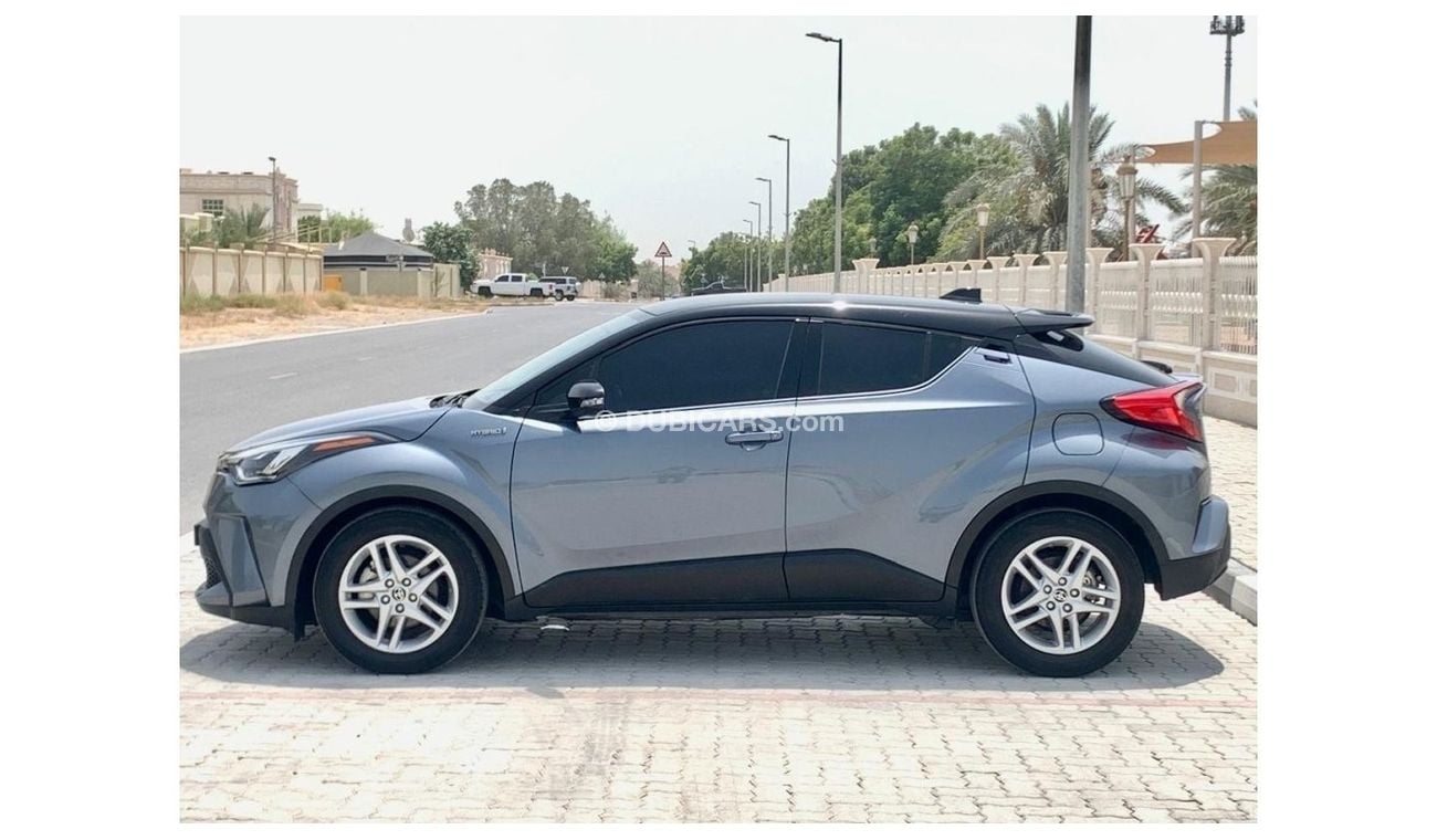 Toyota CHR Toyota C-HR Hybrid 2023 (1.8L) GCC Specs Full Option