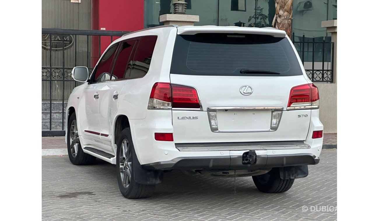 Lexus LX570