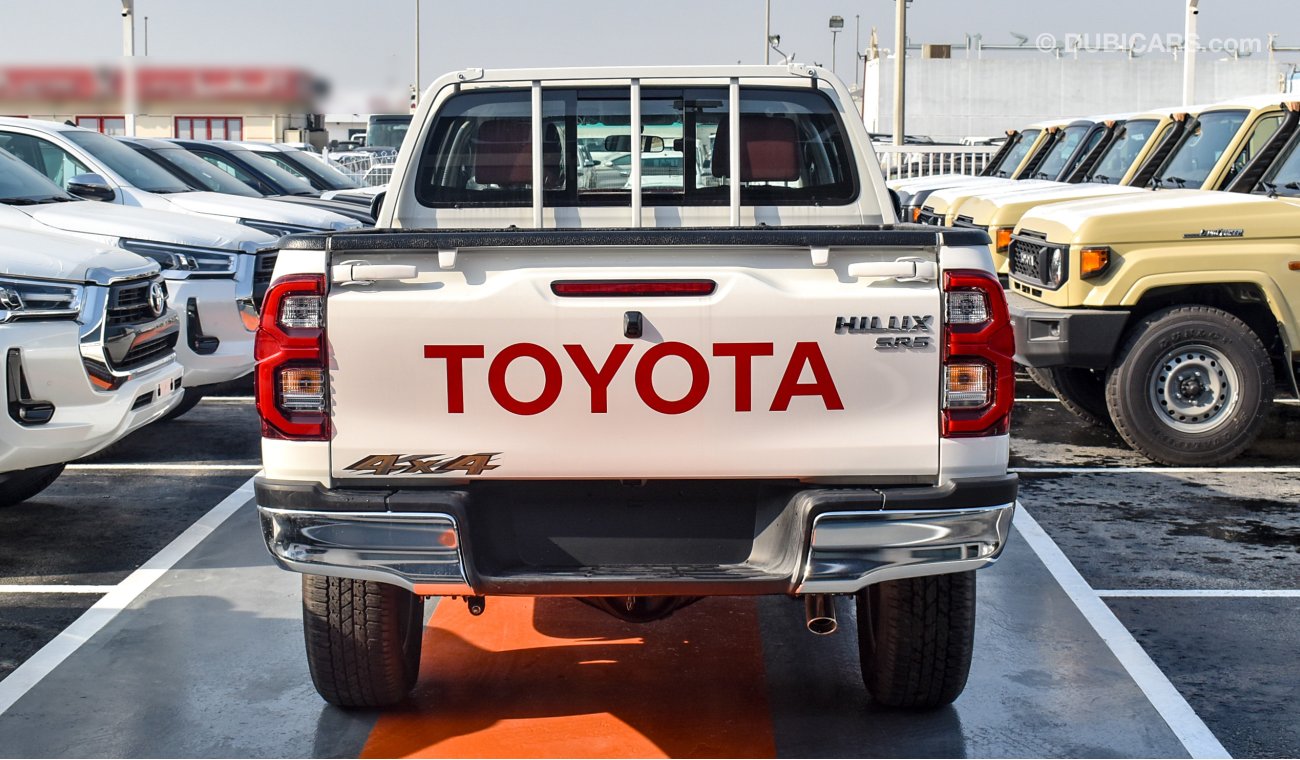 Toyota Hilux SR5. 2.7L