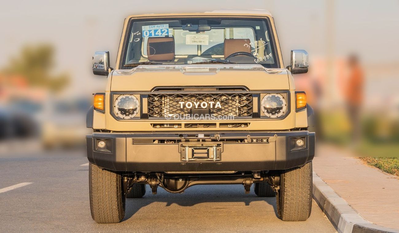 تويوتا لاند كروزر بيك آب 2025 Toyota Land Cruiser LC79 SC AT Petrol Full Option (Beige)