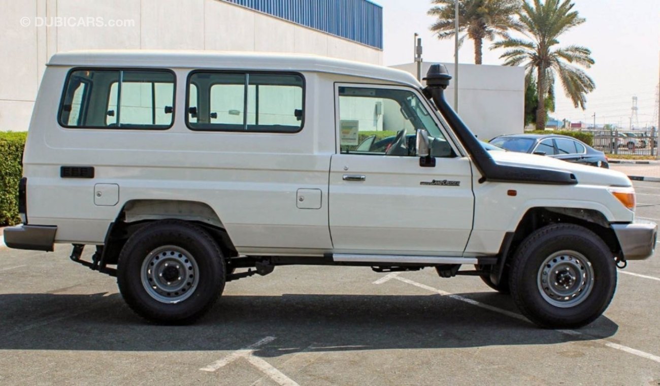 Toyota Land Cruiser Hard Top TOYOTA LAND CRUISER 78 4.5L T DSL - E MT