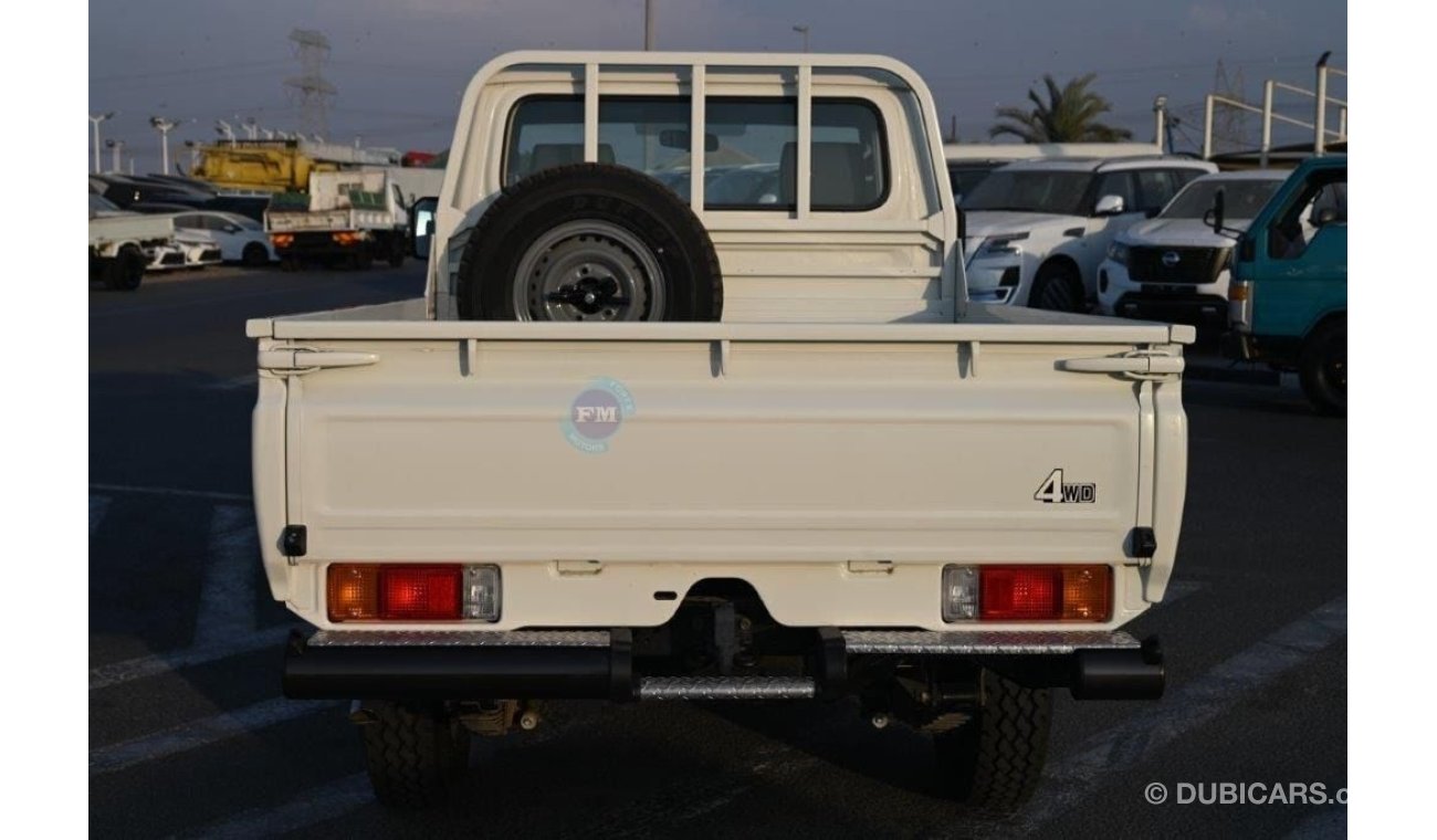 تويوتا لاند كروزر بيك آب 79 Single Cab 4.2L Diesel Manual