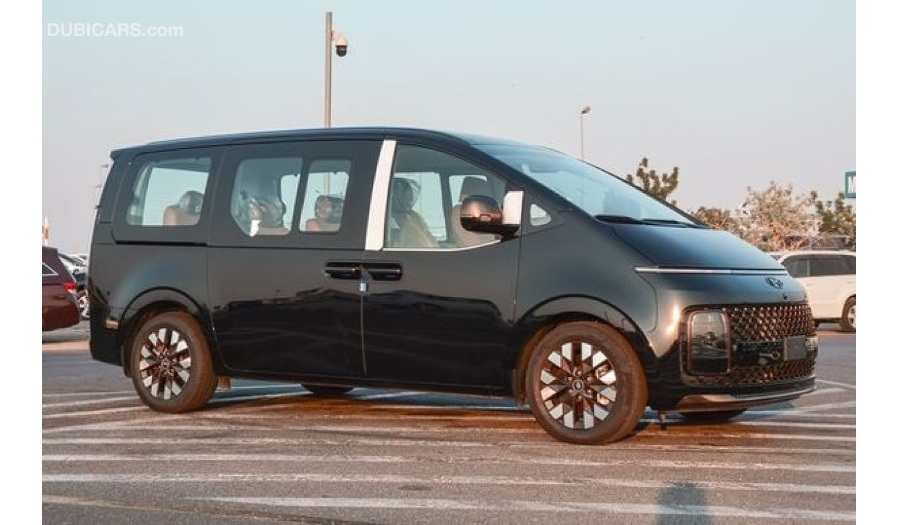 هيونداي ستاريا Premium Luxury Van 2.2L Diesel 2024YM