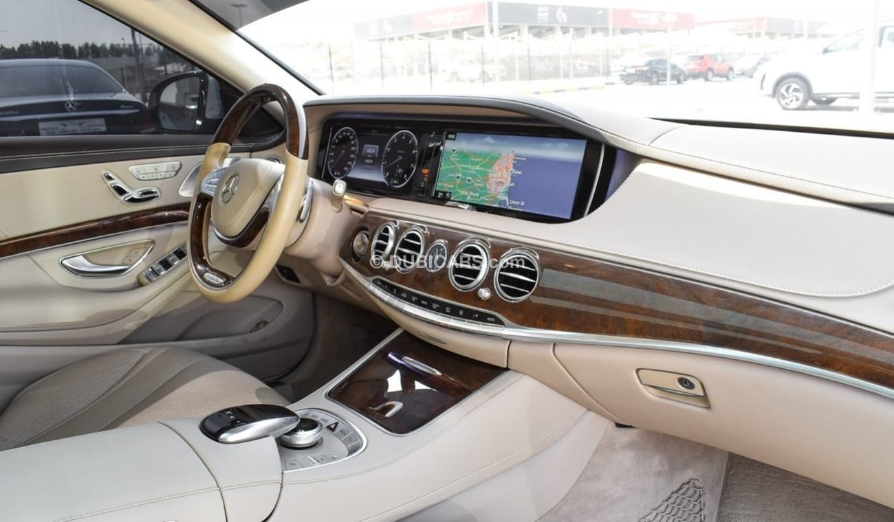 مرسيدس بنز S 550