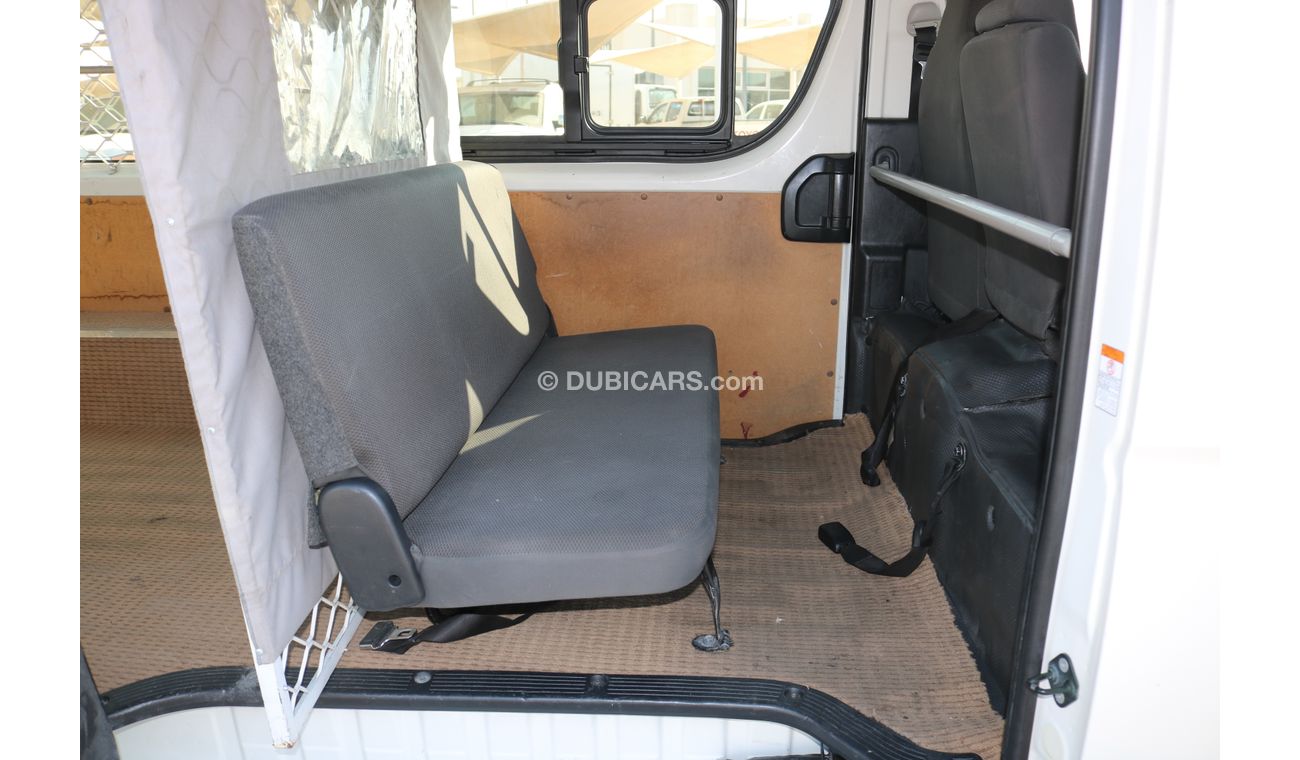 Toyota Hiace 6 SEATER DELIVERY VAN 2015